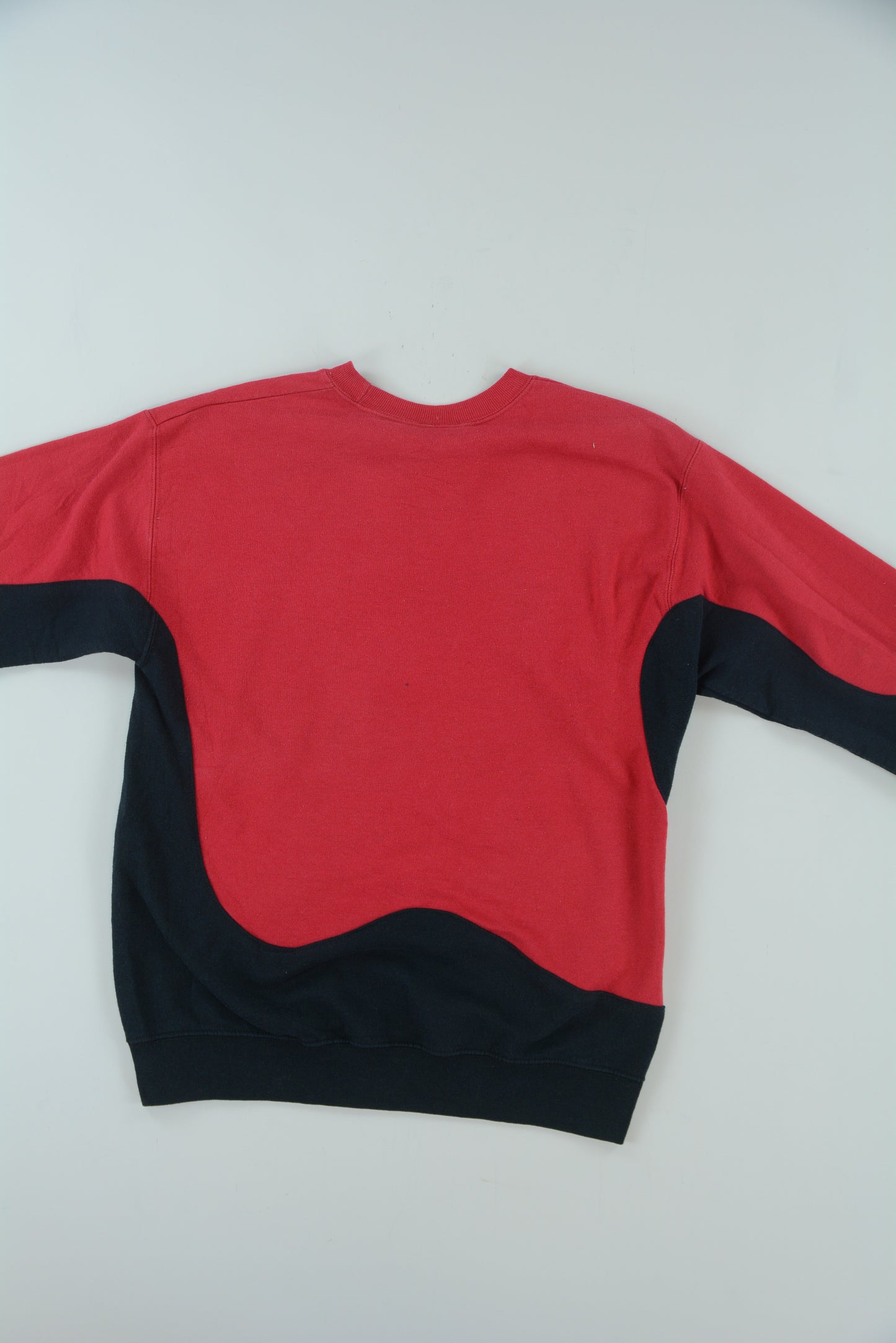 Reworked Nike sweater - M