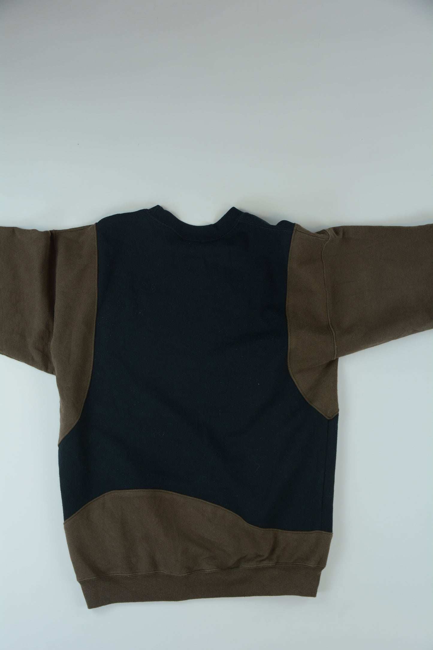 Adidas Sweater - XL