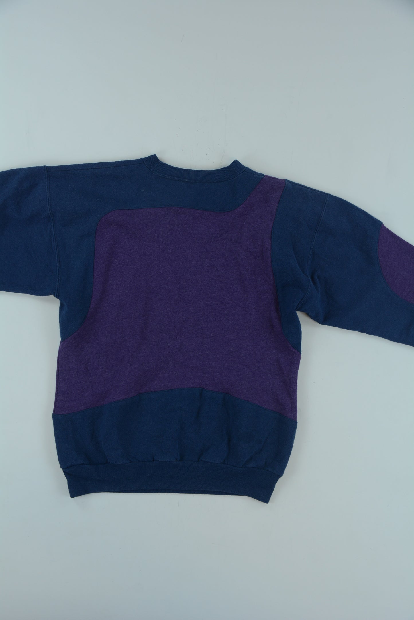 Reworked Nike Sweater - L