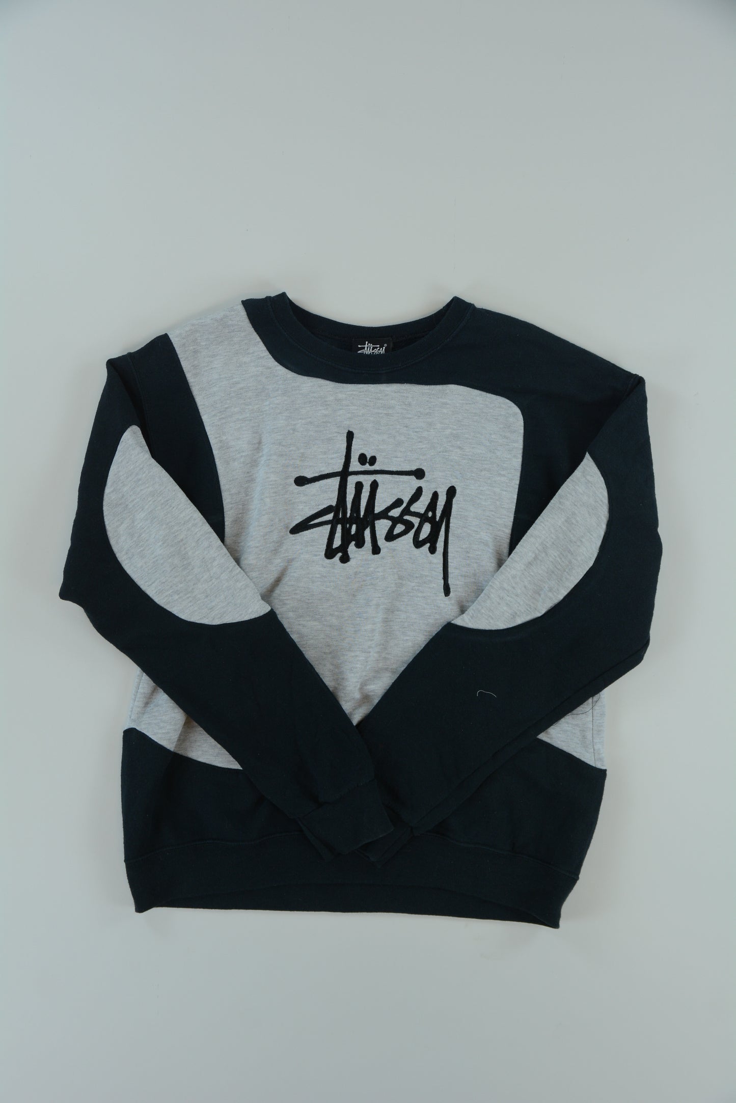 Reworked Stussy sweater - M