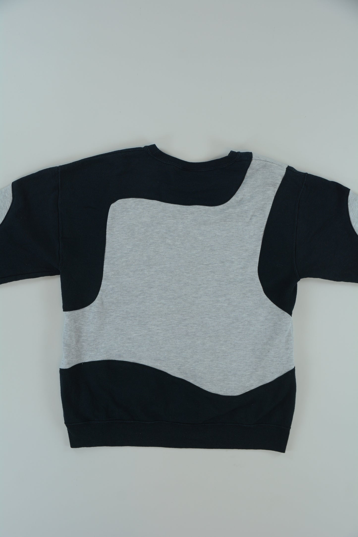 Reworked Stussy sweater - M